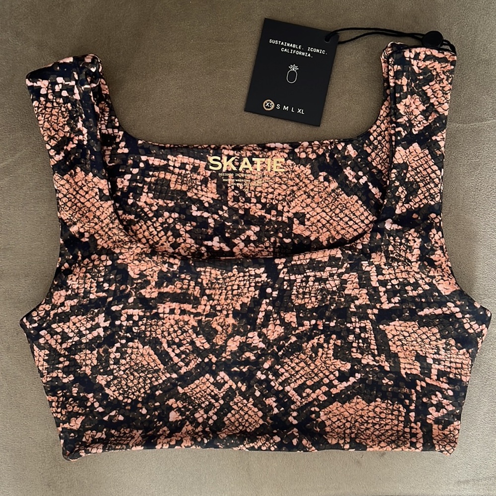 NEW SET - SKATIE SPORT - Carter Sports Bra & Cece Bike Shorts in Arizona Snake - Picture 6 of 11